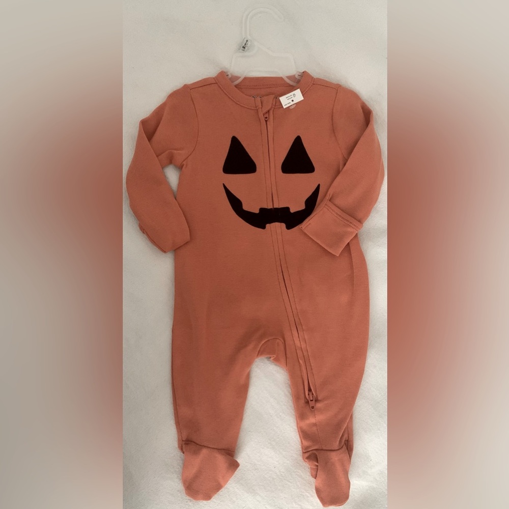 Old Navy Smiling Jack-O'-Lantern Bodysuit - Orange and Black